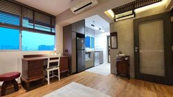 Lakeview Estate (D20), Apartment #639028001